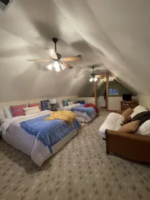 Cozy, cabin in the woods perfect for hanging out. - Image 5