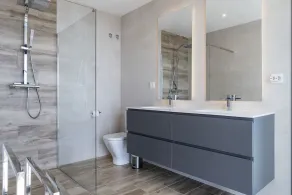 Luxury Seafront Villa near Barcelona - Image 4