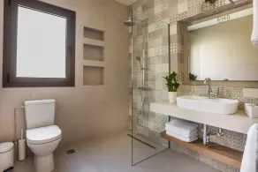 Moschato Estate Villas - Image 2