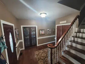 Large Home w Pool, Gym, 7 Bedrooms, Sleeps 21 - Image 2