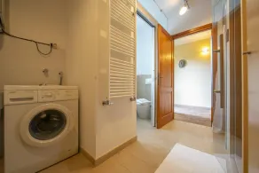 La Casa nel Borgo: Lake View Terrace - Happy Rentals - Image 4