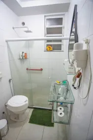 2-bedroom apartment, renovated, Laranjeiras/Largo do Machado, 100m from the metro. - Image 4