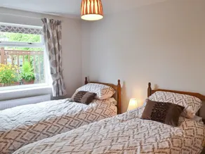 2 bedroom accommodation in Cutthorpe, near Chesterfield - Image 4