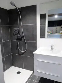 Villa (6 til 8 personer) med privat opvarmet pool, lukket have, nær Uzès. - Image 2