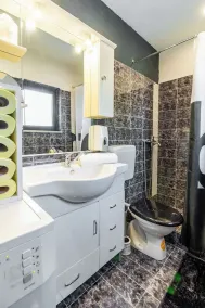 House Quattro - Image 3