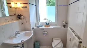 Doppelzimmer 26 - Strandhaus Mönchgut Bed & Breakfast Lobbe - Image 3