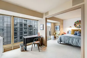 Modern escape with amazing views, pool/hot tub access, & sound system - Dogs OK - Image 4