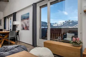 Deluxe Apartment with Mezzanine - Image 4
