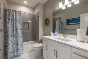 Sleeps 16 w/ 4 Kings - Gourmet Kitchen & Fireplace - Image 4