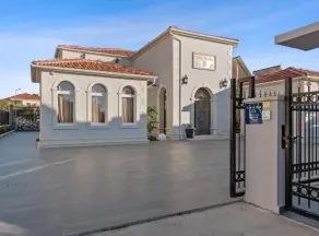 Villa Carolus-Luxurious Dalmatia Villa - Image 2