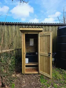 1 Bed Cabin between Falmouth & Truro - Image 2