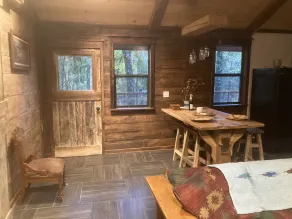 Custom craftsman cabin overlooking the Kings river. - Image 5