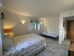 Carrie's Cottage - Charming Duplex Style 3 Bedroom Cottage with Beach Access! - Image 5