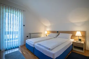 Apartments and Room Robert (80821-A1) - Korenica - Image 5