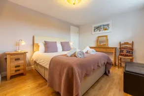 A luxurious two-bedroom apartment in a converted, listed building. - Image 5