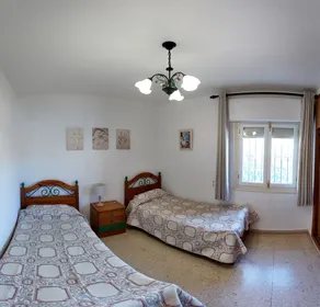 Villa with 3 bedrooms and private pool very close to the beach  - Image 5