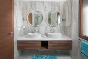 Malibu Eclipse - Luxury villa with pool & spa - Image 5