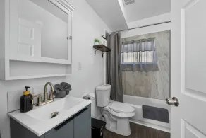 SW Detroit 3BR | 5–10 Min Downtown + Parking - Image 2