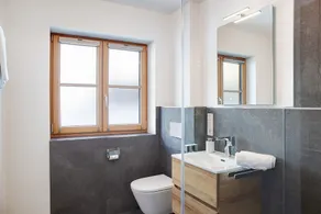 Ferienwohnung \"Alpenveilchen\" mit Bergblick, privater Terrasse und WLAN - Image 3