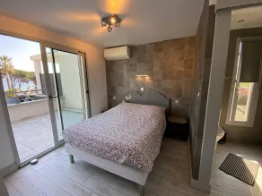 VUE MER #VILLA MODERNE#FACE ST TROPEZ, plage à 3 minutes, piscine chauffée - Image 4