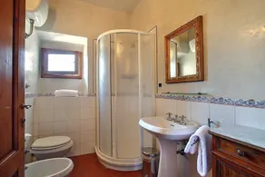 Villa Buonagrazia: Une charmante villa de trois étages dans le style caractéristique de la campagne toscane. - Image 4