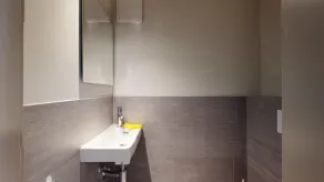 Renovated in 2020, 5½-room apartment on the 1st floor, distributed over two floo - Image 2