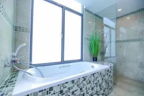 Design Villa 08 bedrooms and big pool - Image 3