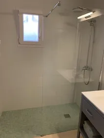 Maison de vacances confortable avec une belle vue sur la mer depuis le toit! - Image 3