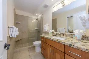 KULEANA 622 - OCEANFRONT, style île, meilleure vue, à quelques pas de l'eau! - Image 2
