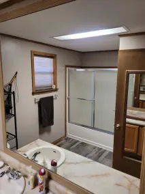 Needles Eye In Shell Knob. Lake View! 2 Min To Grocery Store. Newly remodeled! - Image 4