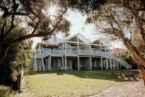 Waterfront Eagle Bay - Image 5
