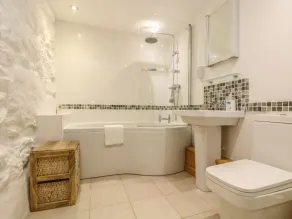 Barneys Scheune, PENZANCE - Image 3