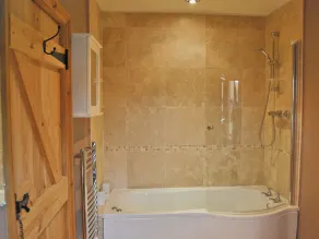 Featherstone Cottage - Image 2