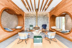 The Sur by Stylish Stays - Image 2