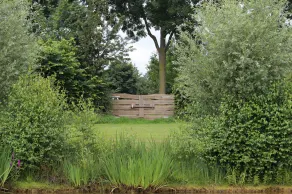 Converted farmhouse on estate with swimming + fishing pond, jacuzzi/sauna (paid) - Image 5