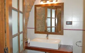 Extraordinary spacious and luxurious limestone house with all facilities - Image 4