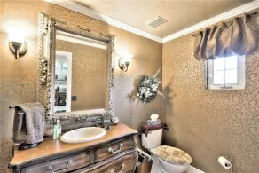 Fallbrook Tuscan villa oasis! - Image 5