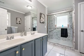 5-Bedroom Elegant and Spacious Home Near Atlanta Airport - Image 4