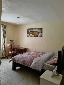 Lux Suites Donholm Family Bungalow - Image 4