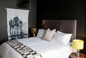 On Kloof Studio Apartment 602 - Image 5