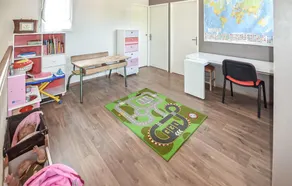 Luxurious Home In Puget - Image 3