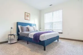 Boulevard Stays Spacious 1BR Suite, Parking - Image 5