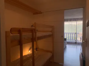 Studio rénové à Pra Loup avec balcon et wifi, proche télécabine - Image 3