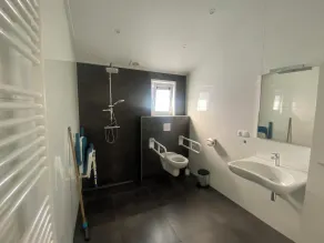 Accessible chalet with 3 bedrooms, an adapted bathroom and a terrace - Image 2