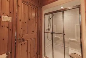 Harfang 51 - Stunning log Cottage With Private hot tub Pool and Scandinavian dry Barrel Sauna - Image 4