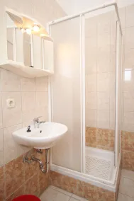 Apartment Metajna 6336b - Image 2