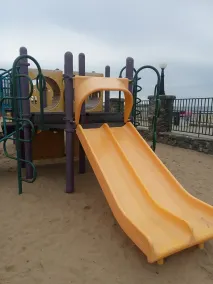 Central AC, child safe fenced in yard, 3 minutes to the beach.  NO CLEANING FEE - Image 2