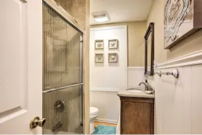 Beautiful Spacious Beach Home, Private Deck & Grill, 5-min to Beach w/ Badges - Image 5