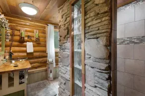 LOG CABIN w/ HOT TUB in BRAINERD - PARADISE NORTH - Image 3