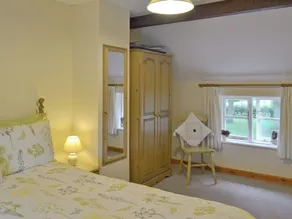 2 bedroom accommodation in Ilam, near Ashbourne - Image 5
